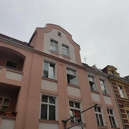 Centrum Półwiejska 11b