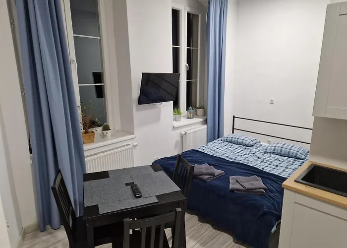 11b Centrum Polwiejska * Poznań