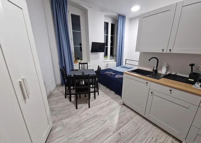 11b Centrum Polwiejska *